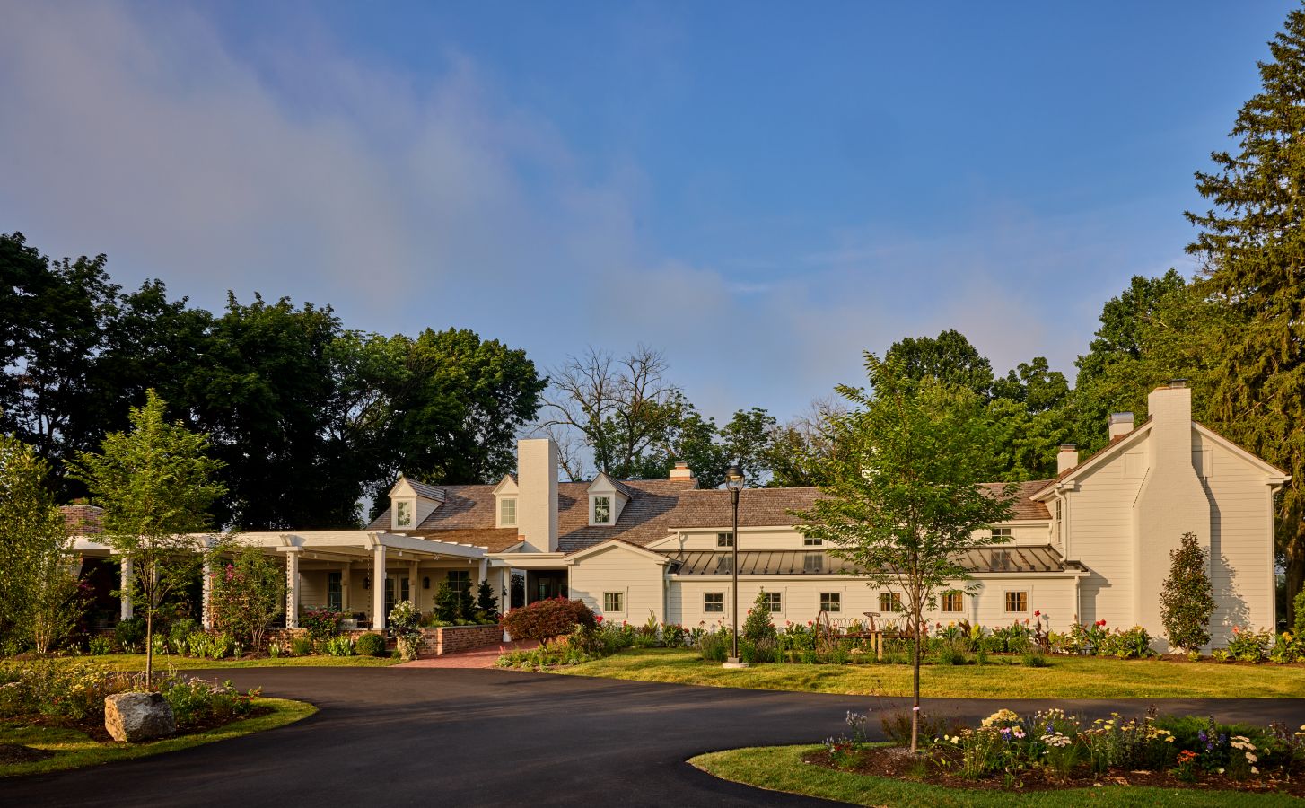 Exterior picture of the new white dog cafe in chester springs